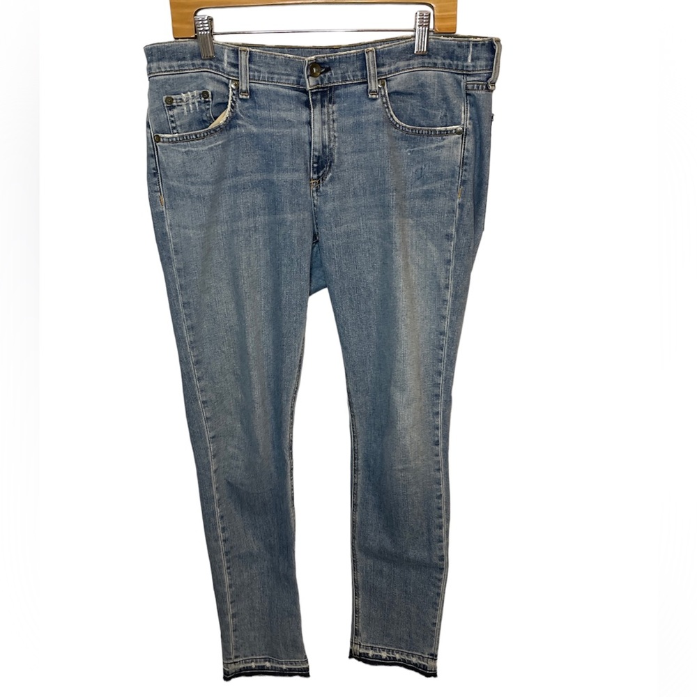 Rag & Bone Women’s Straight Leg Medium Wash Jeans Raw Hem Size 30